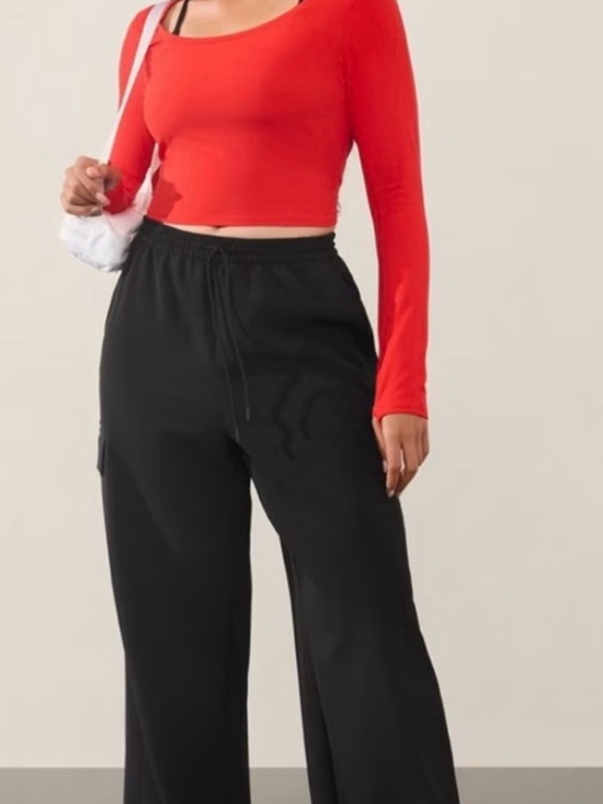 Athleta Pants - Athleta Promenade Cargo Pant in Black, size Small